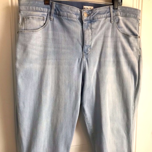 🔴 4/$15 Ava & Viv Women’s 24W Target Classic Light Wash Blue Denim Jeans in EUC - Picture 7 of 15